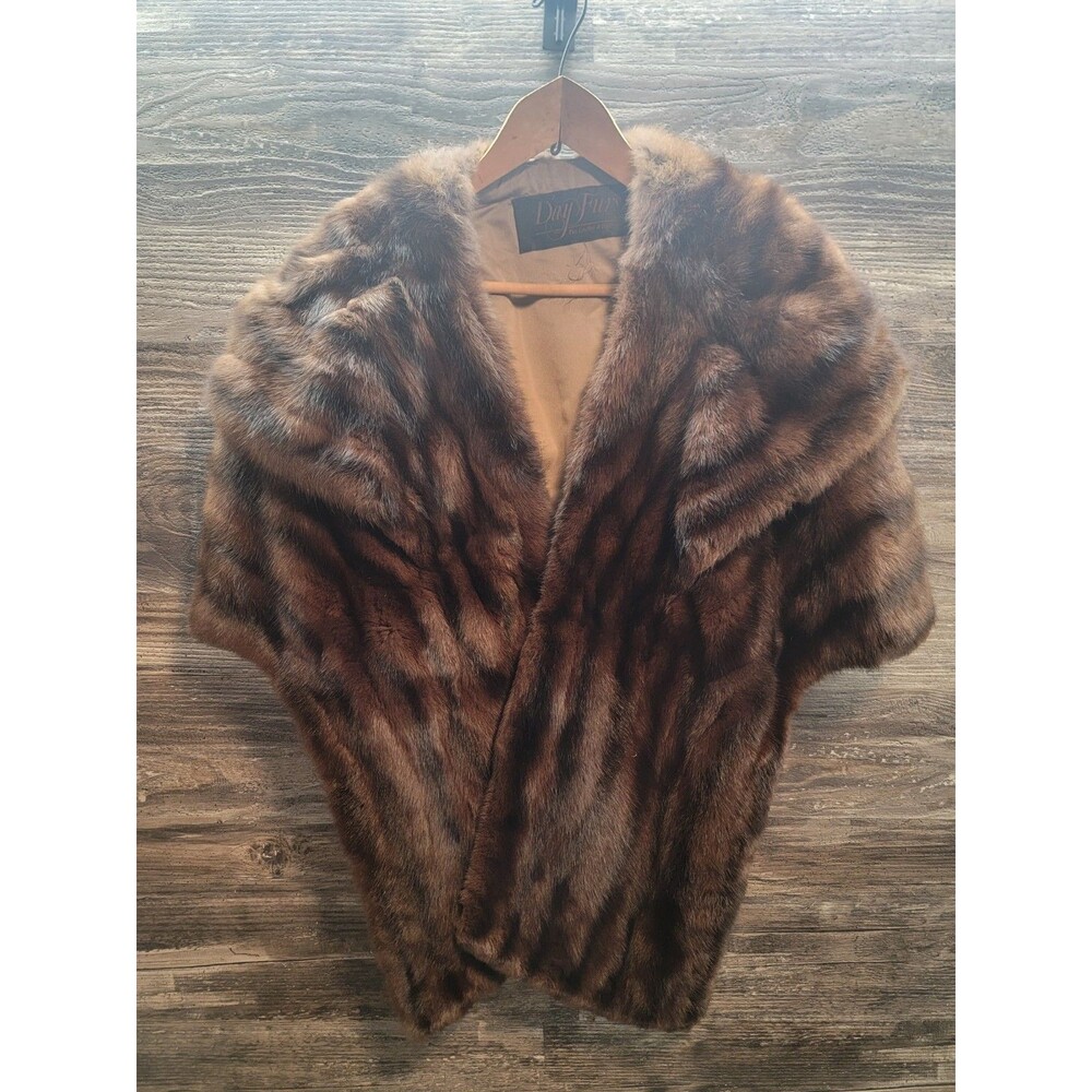 Vintage Day Furs  Stole/ Cape EUC